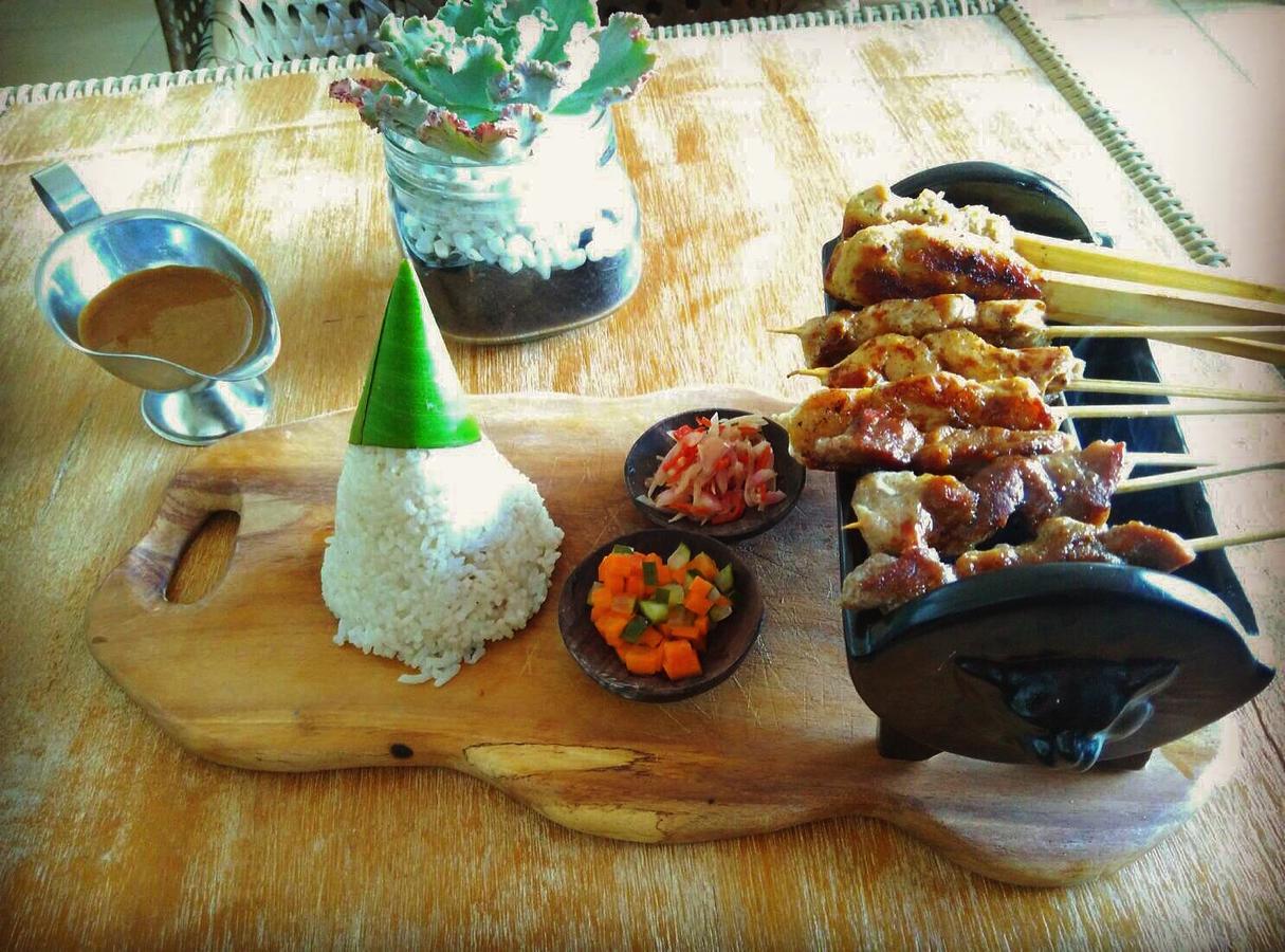 Grass Terrace Homestay Canggu  Exterior photo